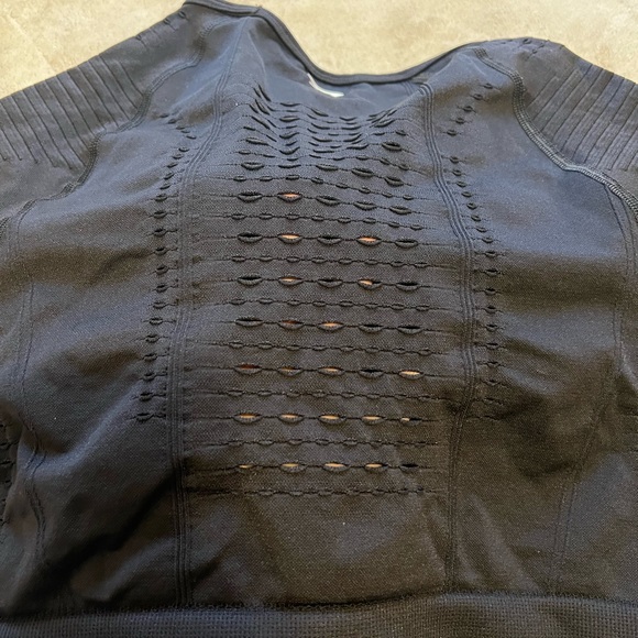 ❌SOLD❌Gymshark Energy+ seamless long sleeve top - Picture 3 of 4